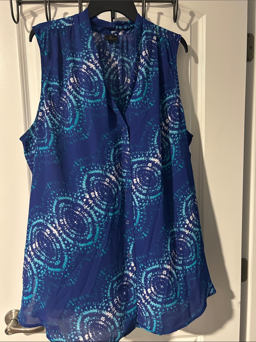 Worthington Blue & Teal Spiral-Print Sleeveless Blouse